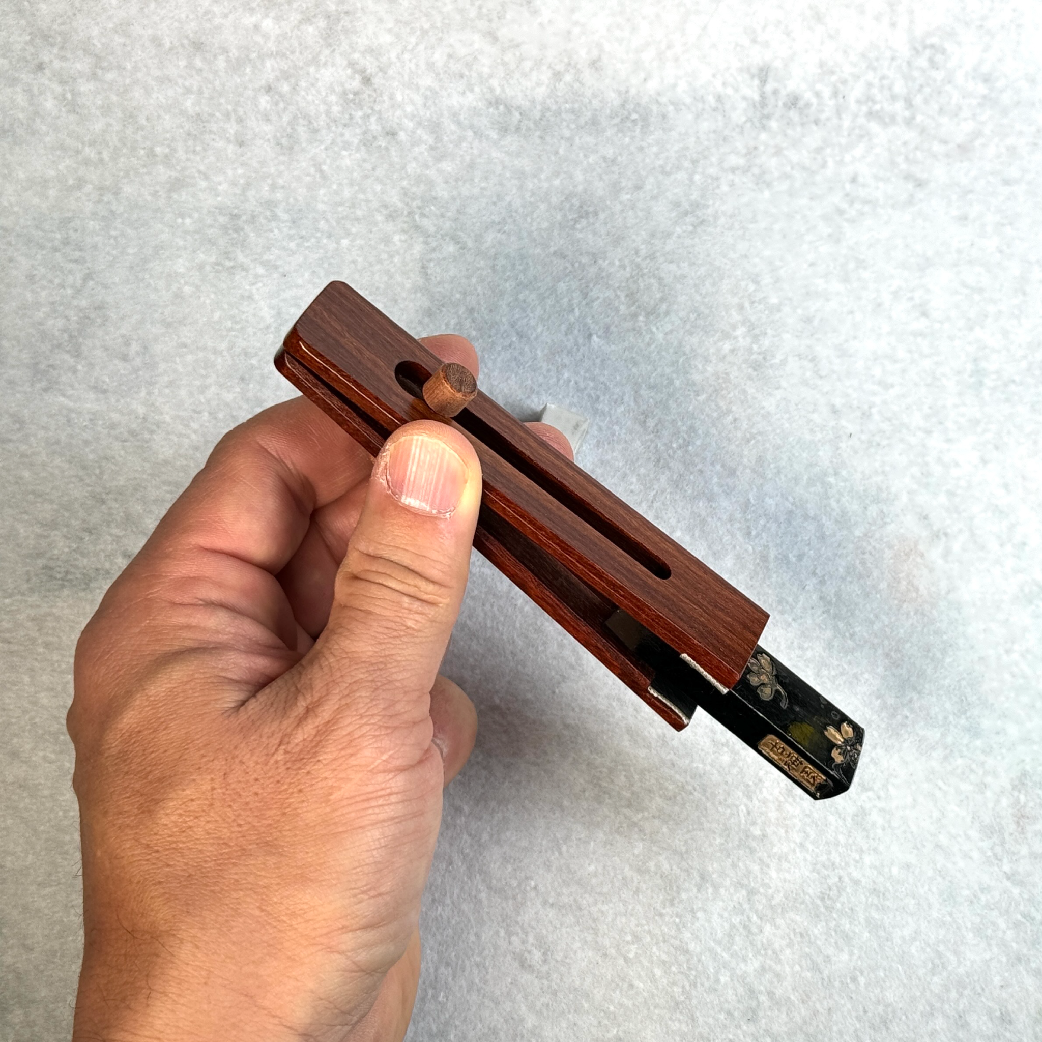 Inkstick holder ( 墨ばさみ )