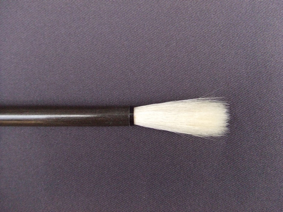 Kenmo Shou Kana Jjoufuku ( Wool, horse tail, suitable for writing kana letters on large sheets of paper.)  兼毛110 小 兼毛仮名条幅