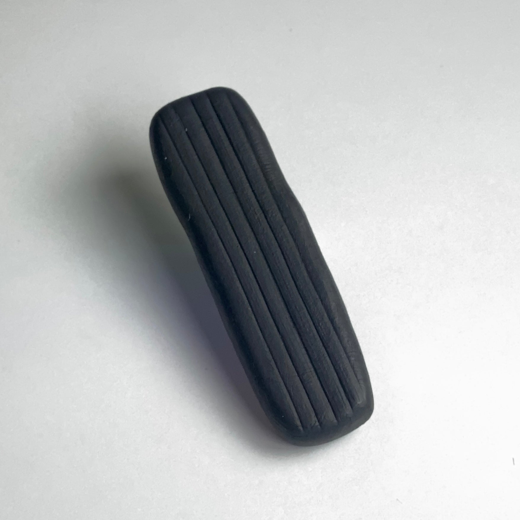Shouen ( Bluish black Ink stick for drawing postcards 松煙 ) Kobaien ink stick