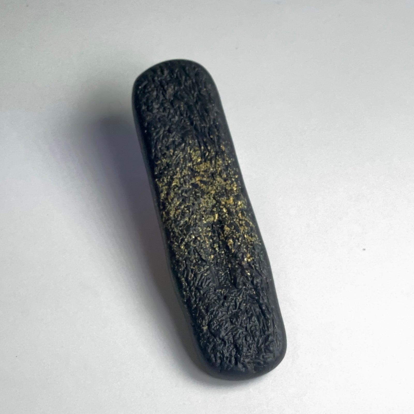 Kakou Yuen boku ( Deer glue 鹿膠油煙墨 ) Kobaien ink stick