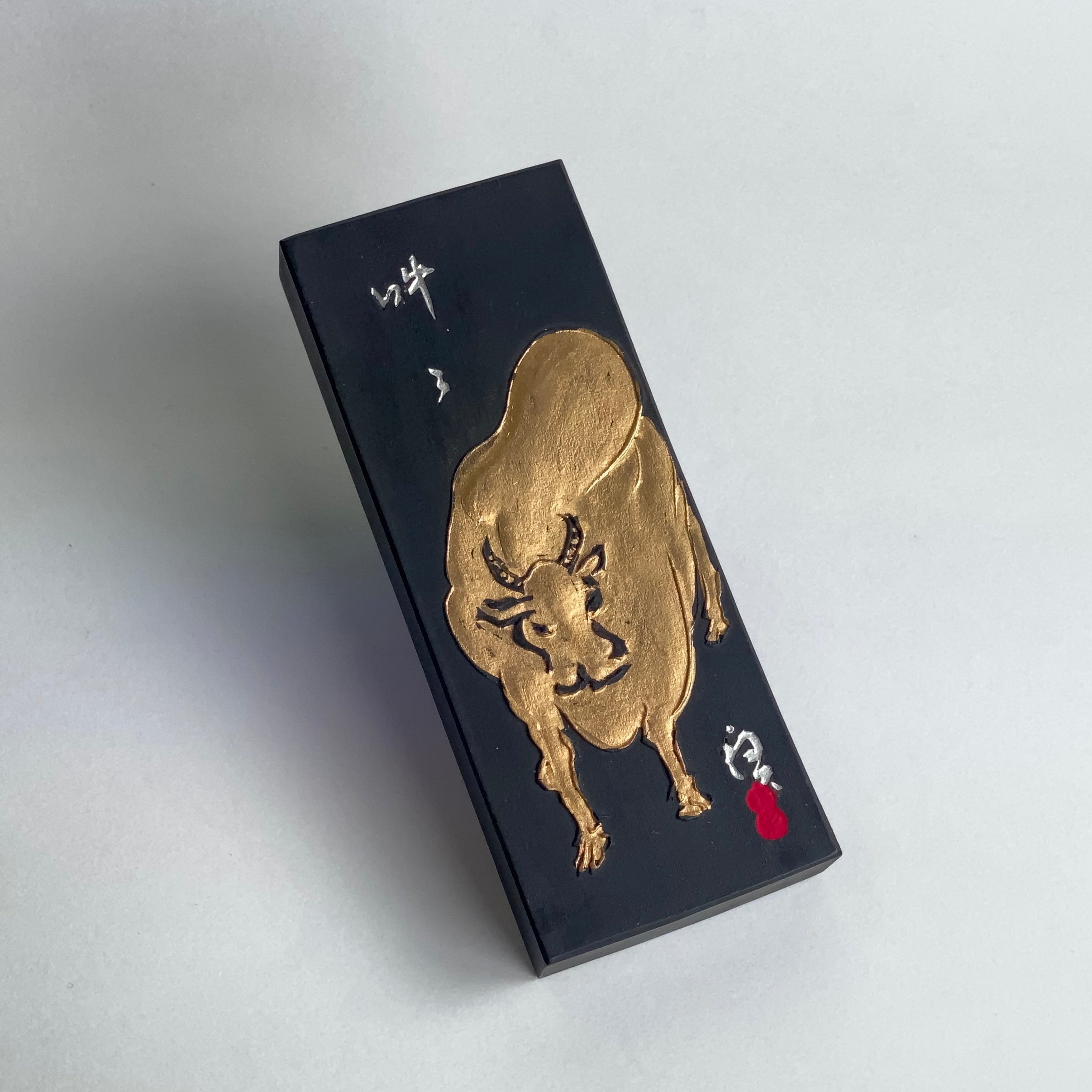 Ox, Kobaien's new year's commemorate inkstick 招福墨・牛
