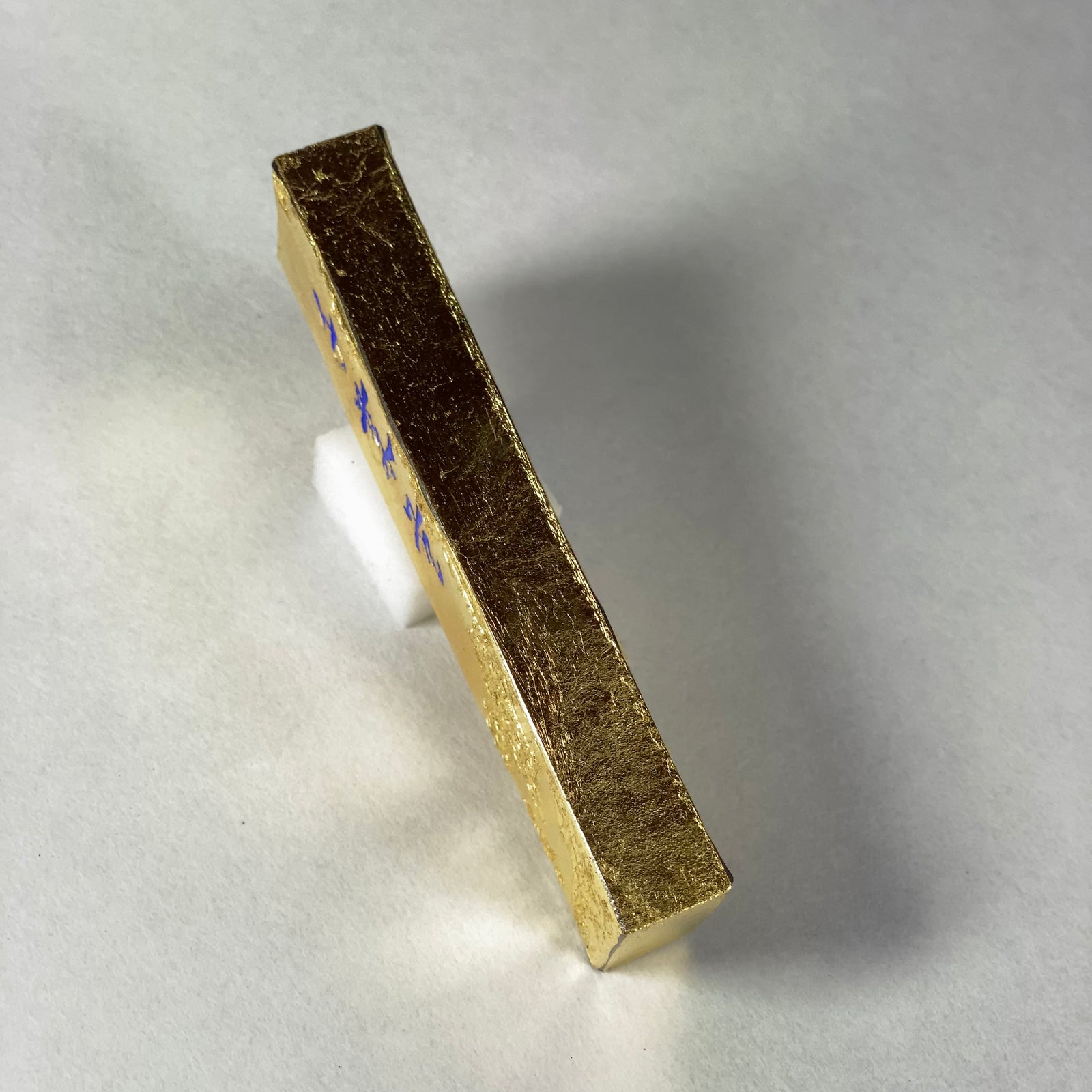 Kinsenzairei inkstick ( Brownish black, Real gold leaf, 金千歳苓 ) -