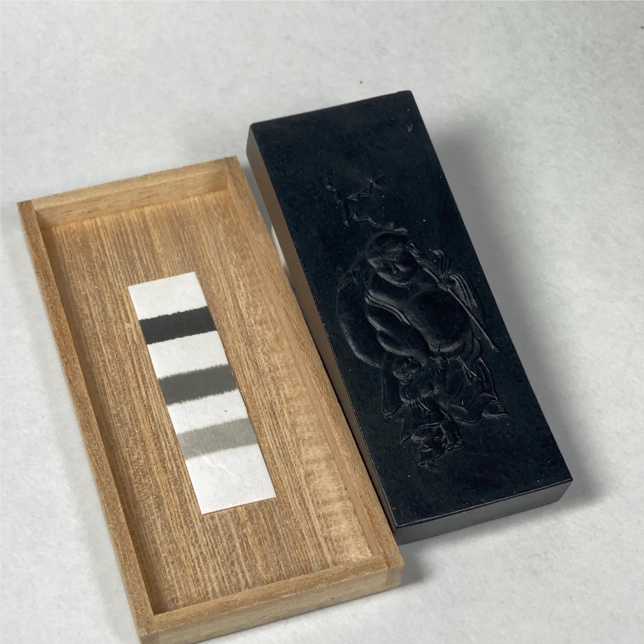 Daiyahotei ( 大哉布袋 ) - Kobaien inksticks, Nara, Japan