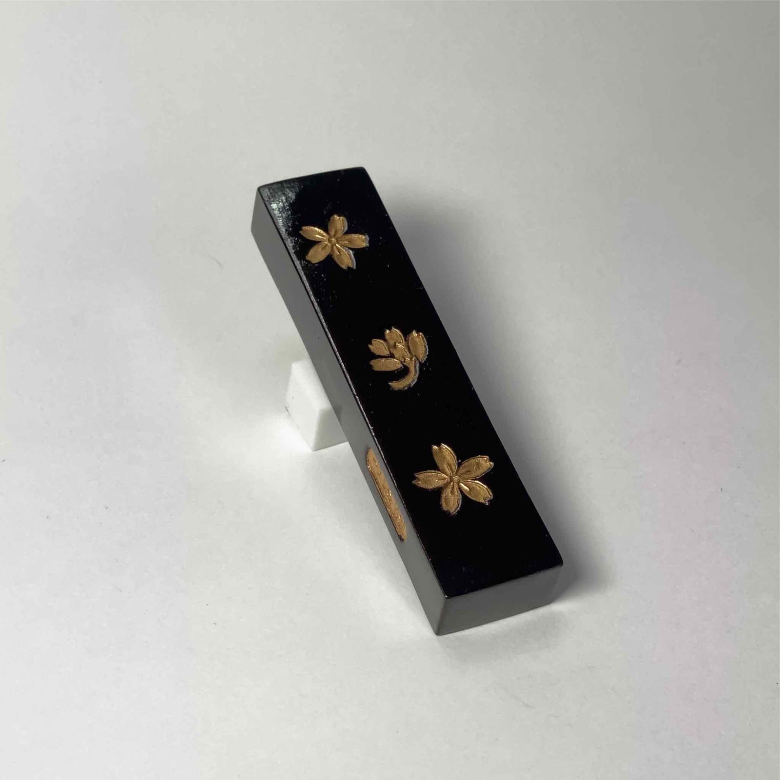 Sakuragata ( 櫻形 ) - Kobaien inksticks, Nara, Japan
