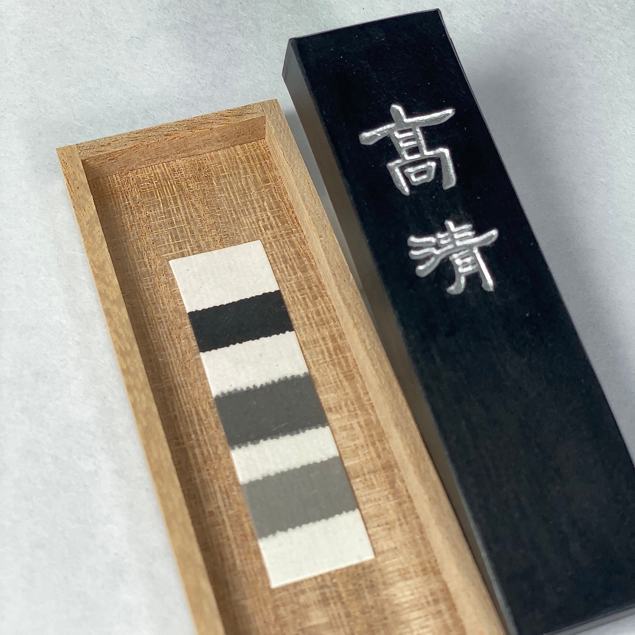 Kousei ( 高清 ) - Kobaien inksticks, Nara, Japan