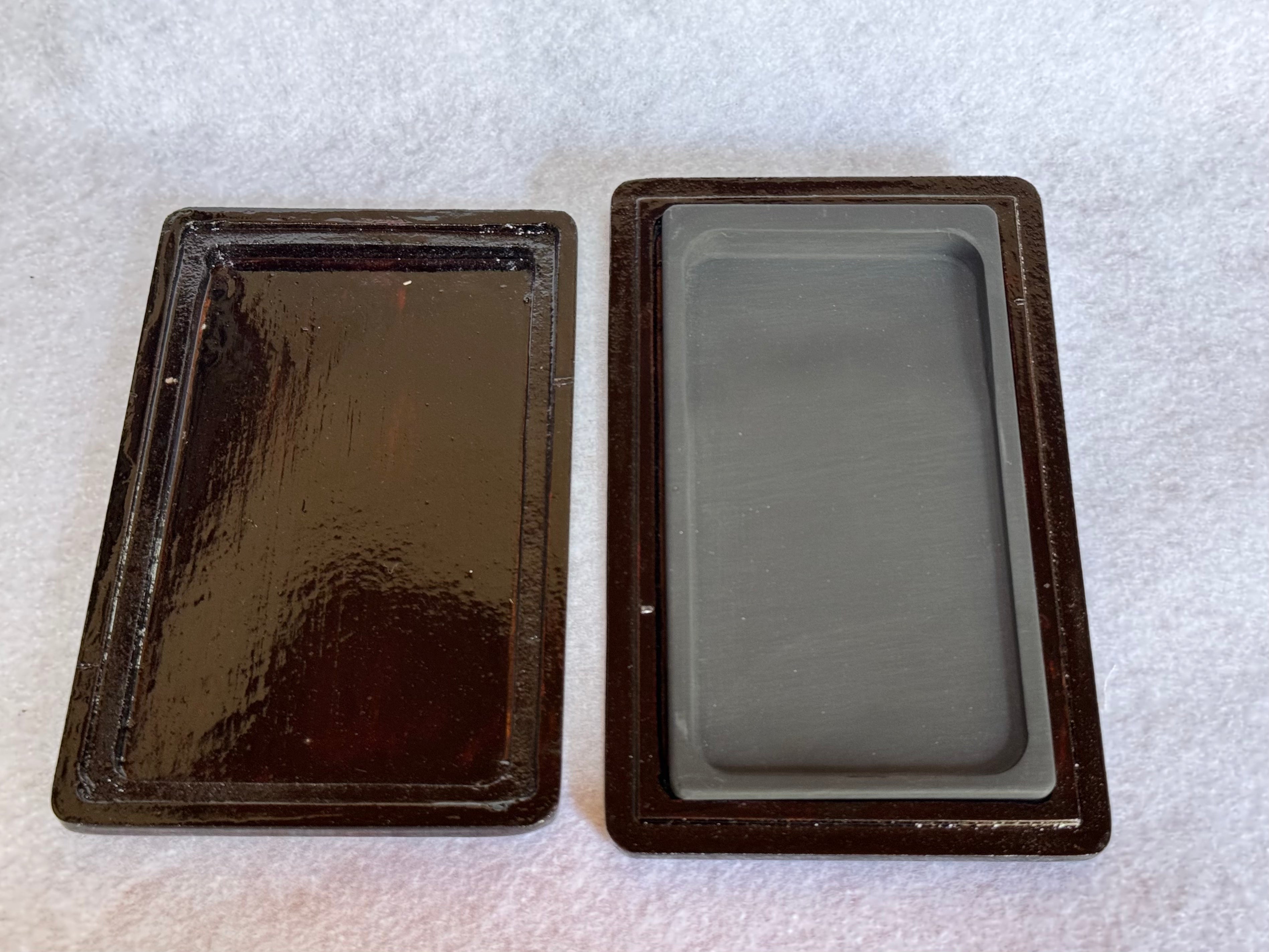 Kyushu Bishimon Ken inkstone ( 歙州眉子紋硯 )