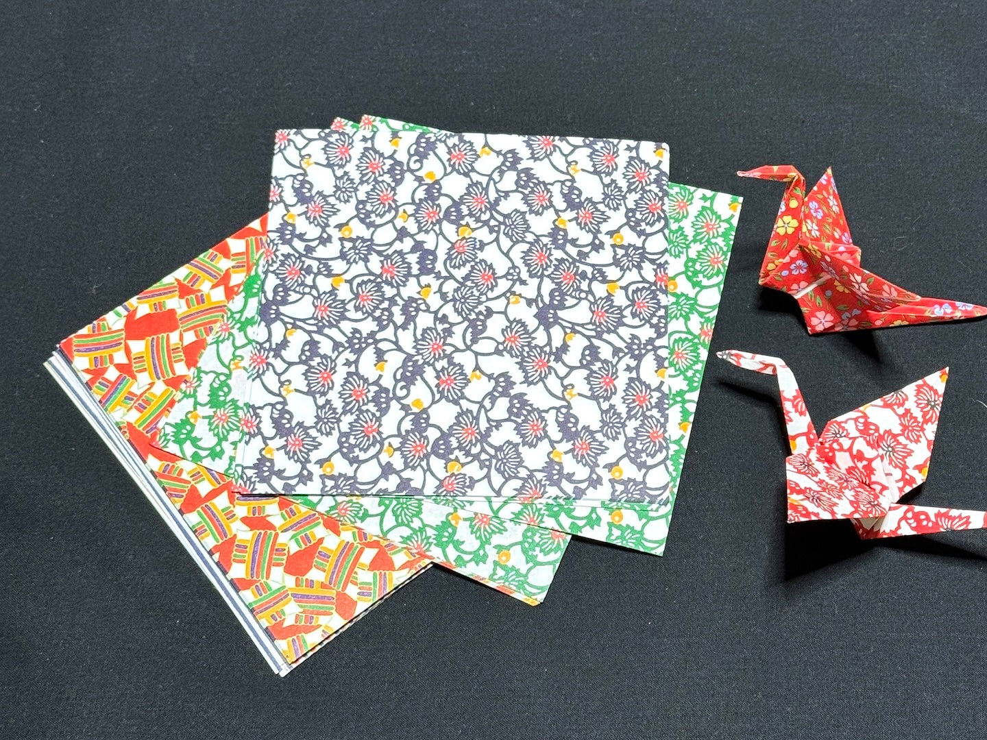 Modern Yuzen patten Origami paper ( 180pcs, 15cm x 15cm )